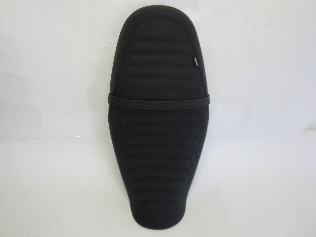 Z９００RSカフェのバイクシート ブラック ksスタイル２０mmローダン Z900RSカフェのバイクシート ブラック ksスタイル20mmローダン