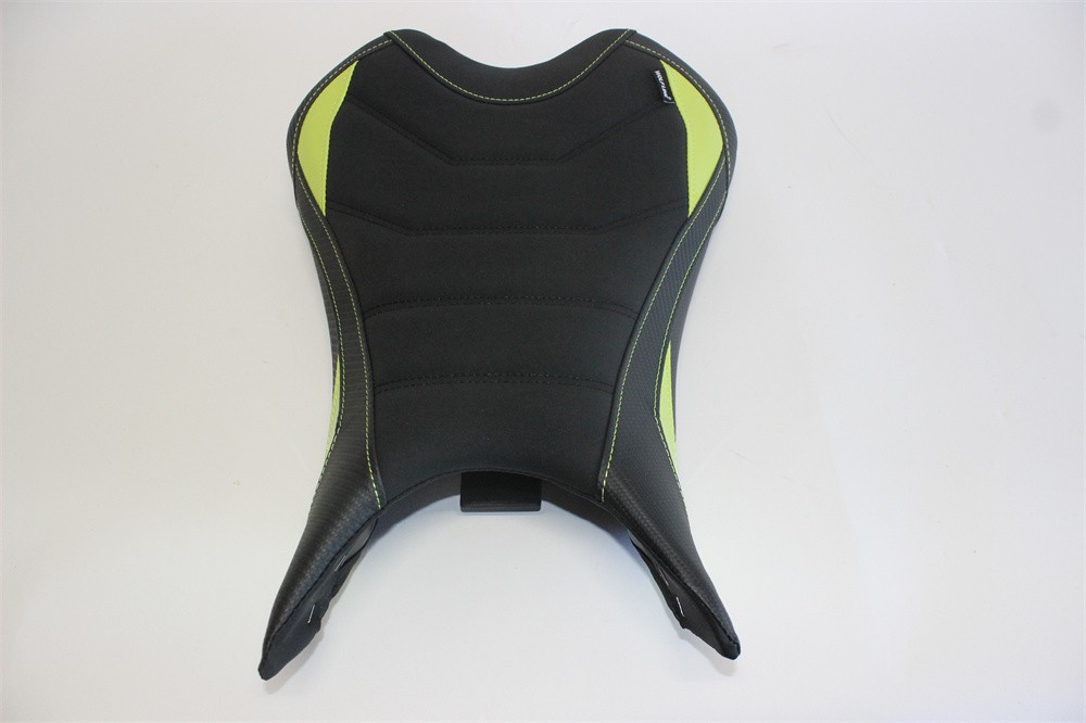 TRIUMPH用 STREET TRIPLE 765 S / R / RS 2023 以降 本体ありフロントシート ストライプ 緑|TRIUMPH