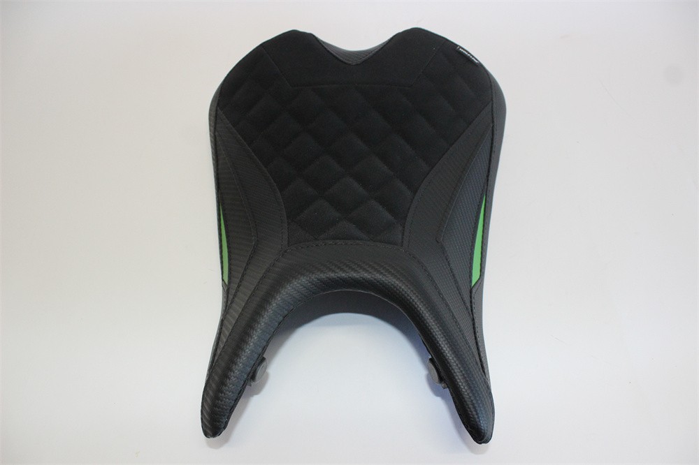 Aprilia用 アプリリア RS457 rs457 2024以降 20mm ローダウンフロントシート 本体あり ダイアモンド緑|APRILIA