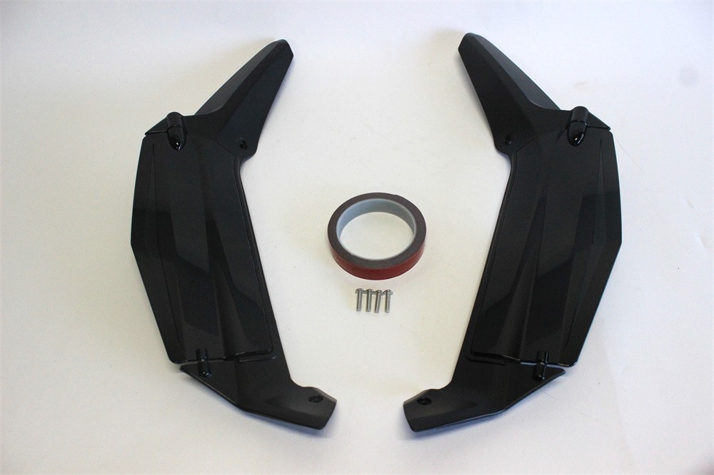 GL1800 ゴールドウイング goldwing 2018-2025 オートバイ用 サイドスポイラー フェアリングガード 調整可