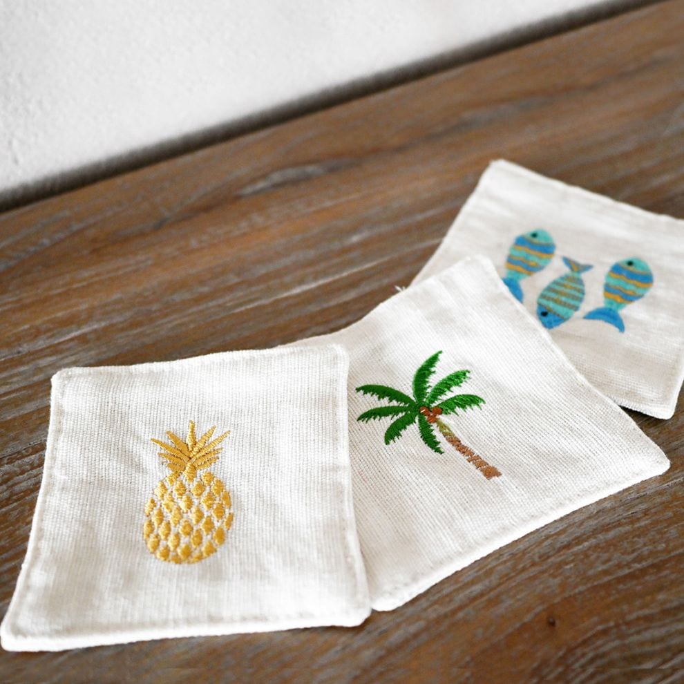 刺繍のコースター