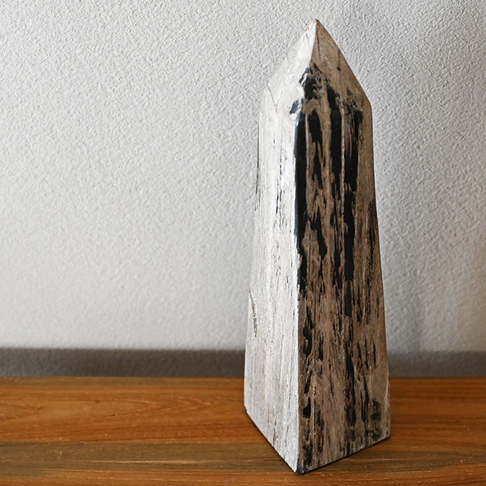 木化石 ピラミッドオブジェ