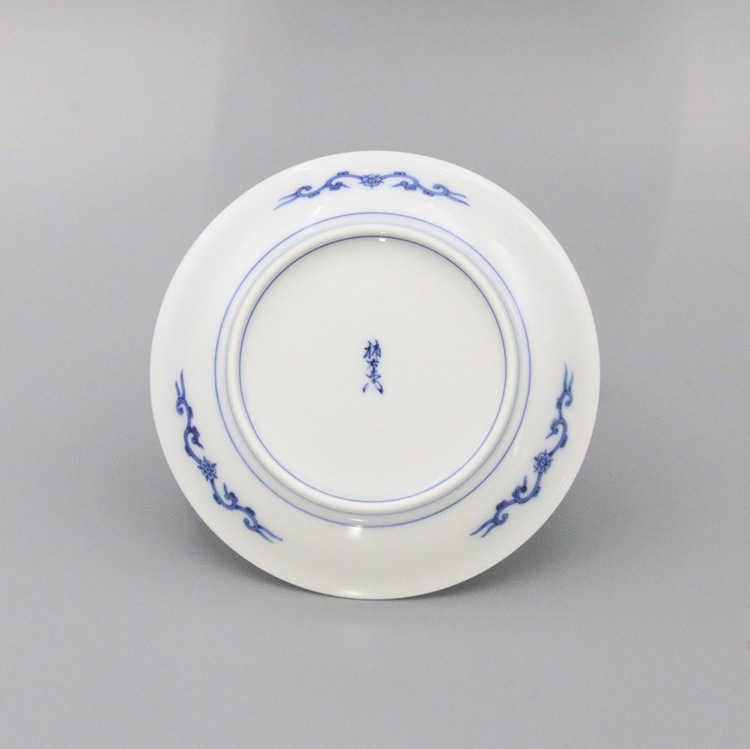 皿 5.5寸縁反 染錦柿文 | 皿 | 柿右衛門窯公式オンラインショップ