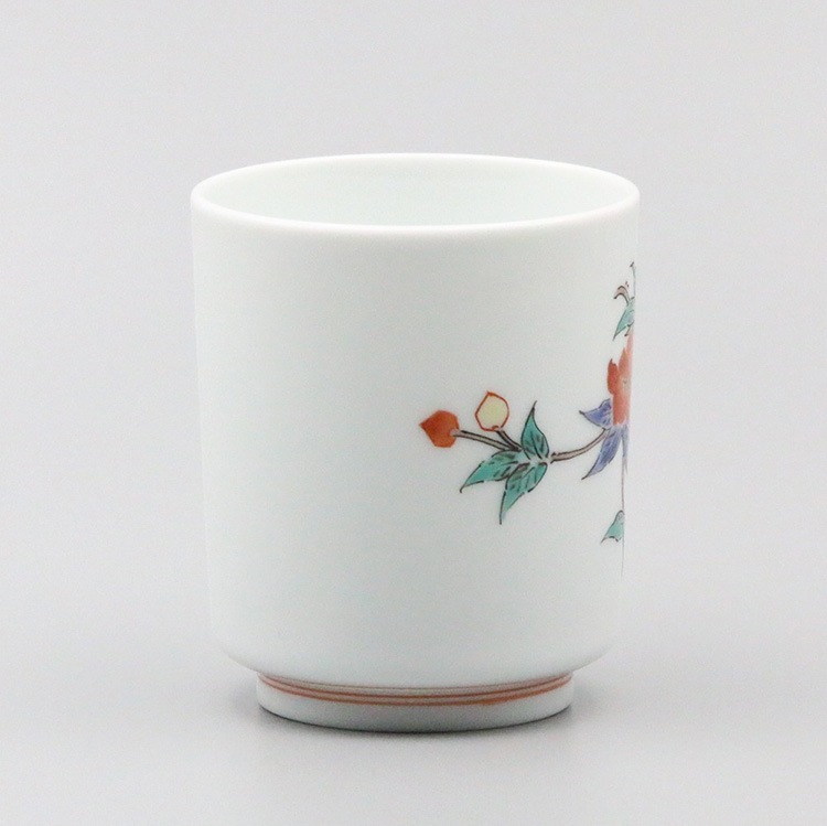 湯呑 蓋なし(衝立小) 草花文 | 湯呑 | 柿右衛門窯公式オンラインショップ