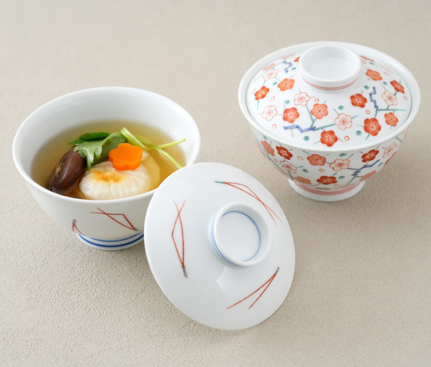 碗 4.5寸 蓋付 松葉文 | すべての商品 | 柿右衛門窯公式オンラインショップ