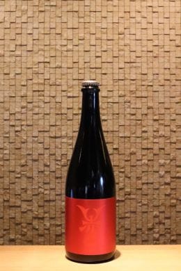  AKABU SPARKLING RED EMBLEM750ml