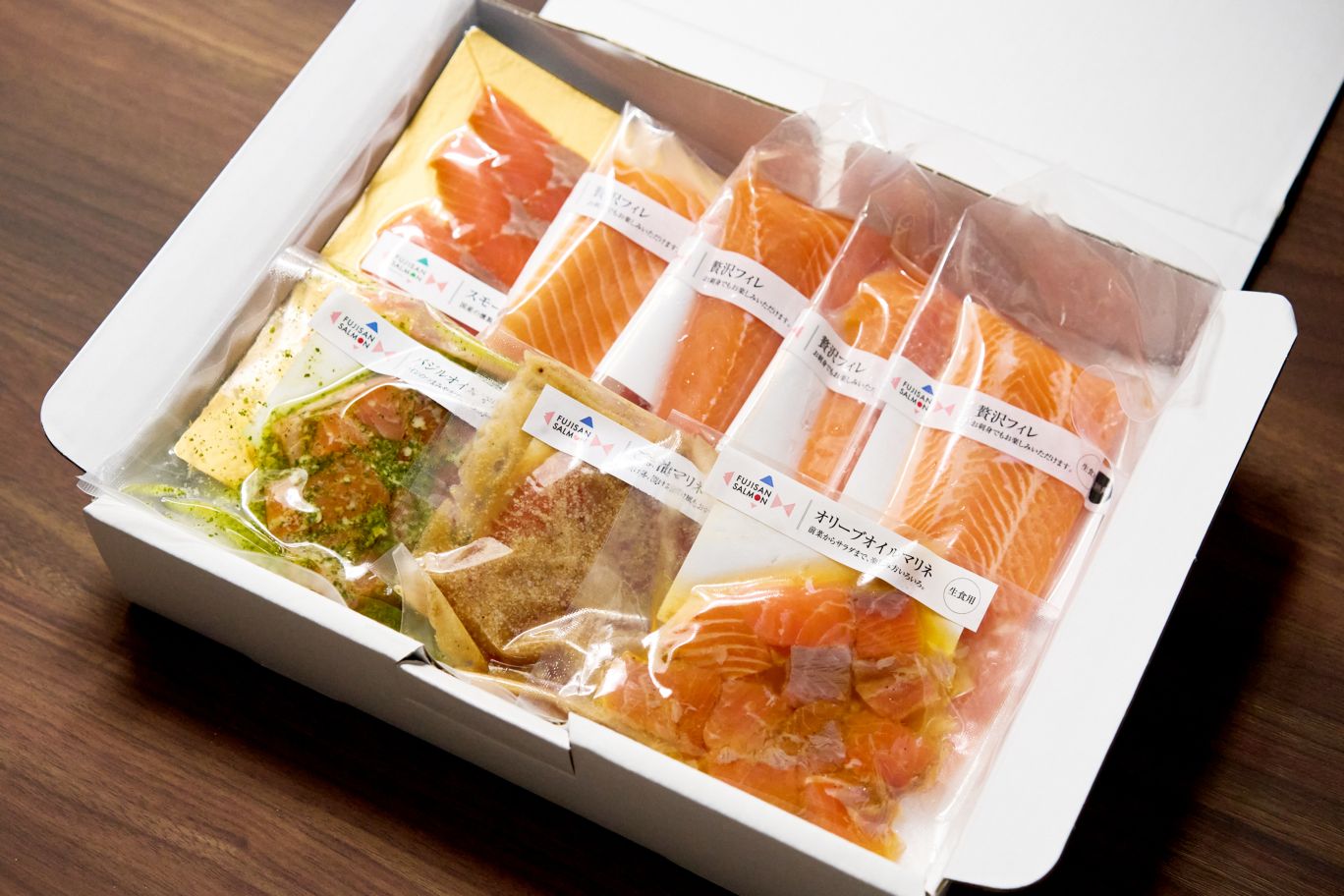 スモークサーモン、マリネ３種と贅沢フィレセット(限定50セット)