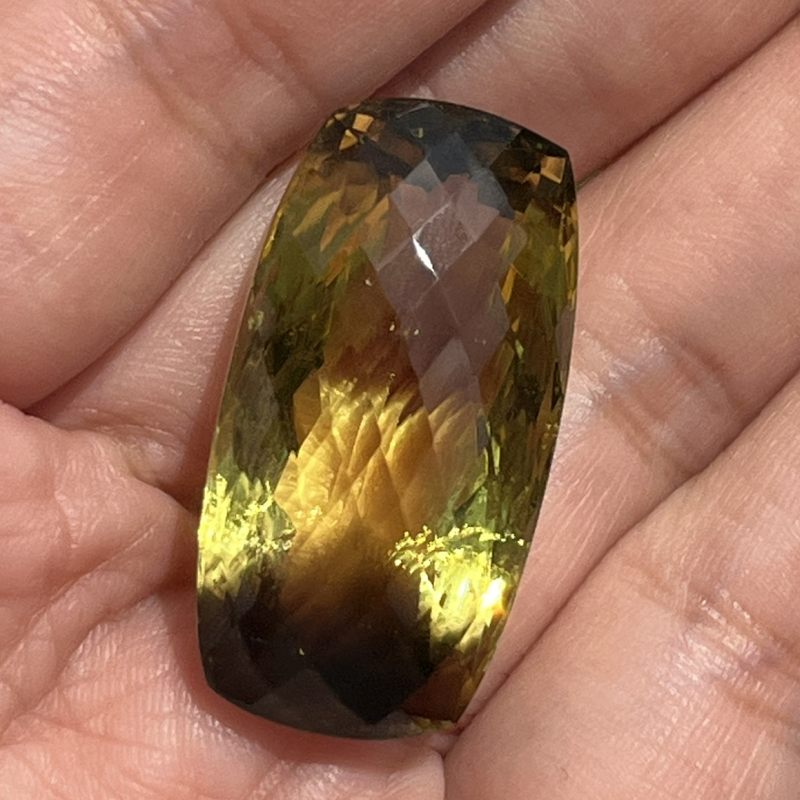 オウロベルデクオーツ・ルース