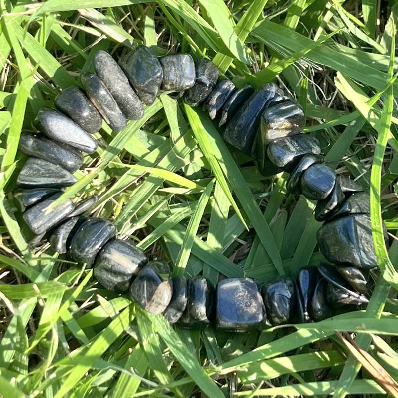 イスア・ストーン・ブレスレット