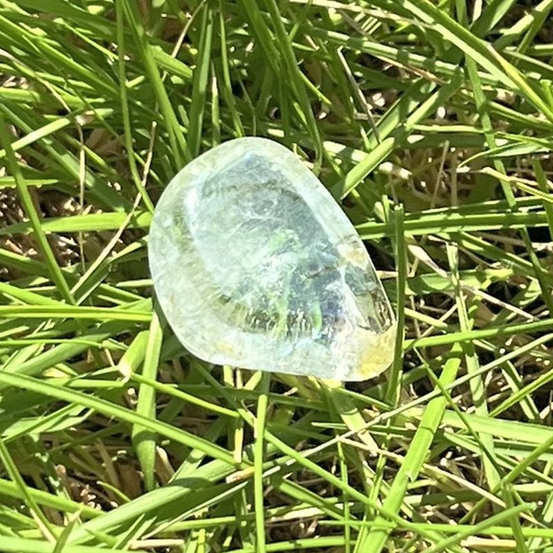 ブルートパーズ・ウィズ・ヘマタイト・タンブル4