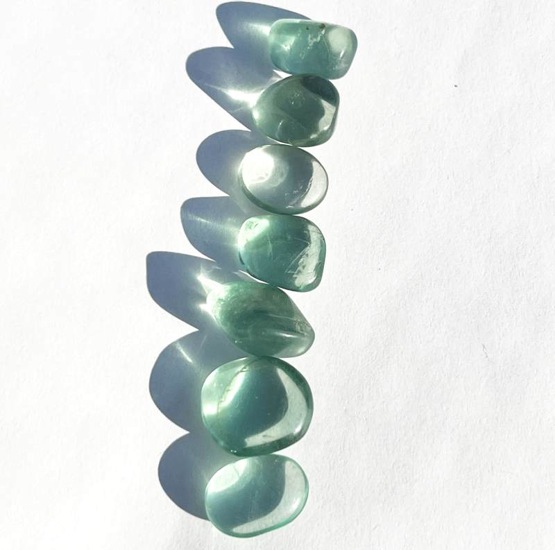 フローライト｜天然石・クリスタルの通販Makoce(マコーチェイ)