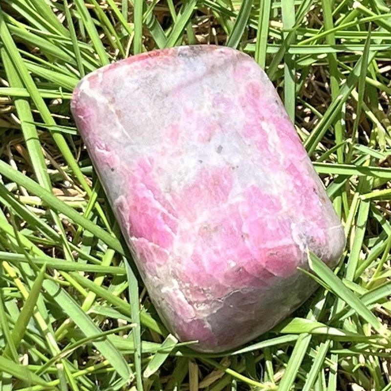 ルビー・イン・フェルドスパー・タンブル6