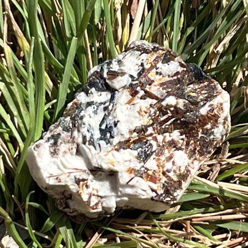 アストロフィライト・原石1