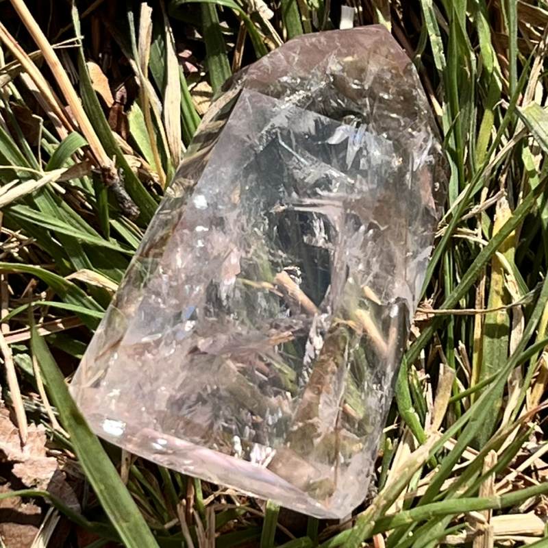 ホワイトアメシスト・オベリスク（レインボウ・蛍光）6