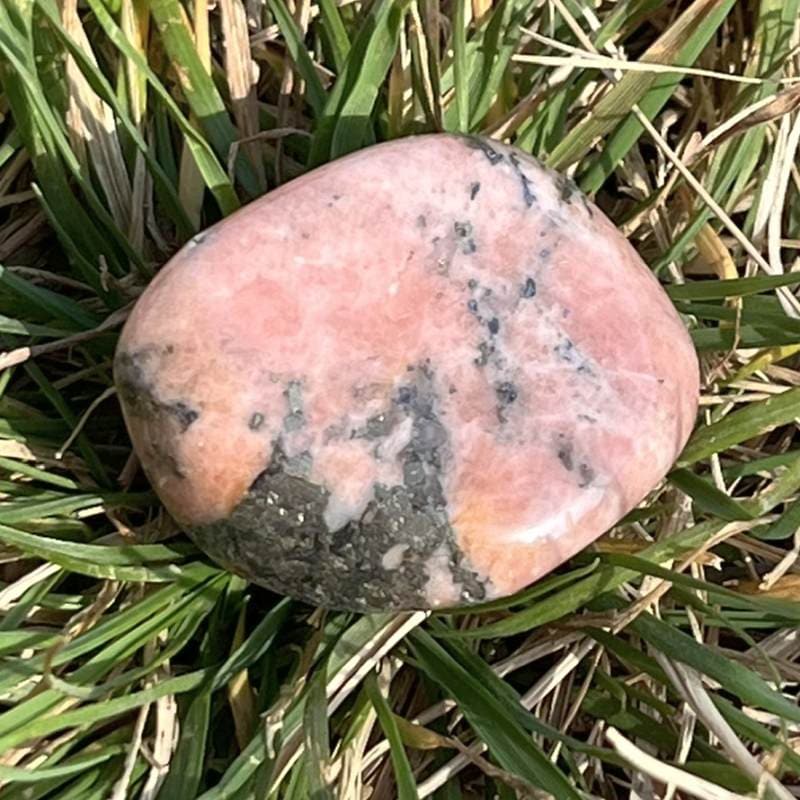 トリプライト・ワグネライト・ウィズ・ゴールデンパイライト・タンブル1