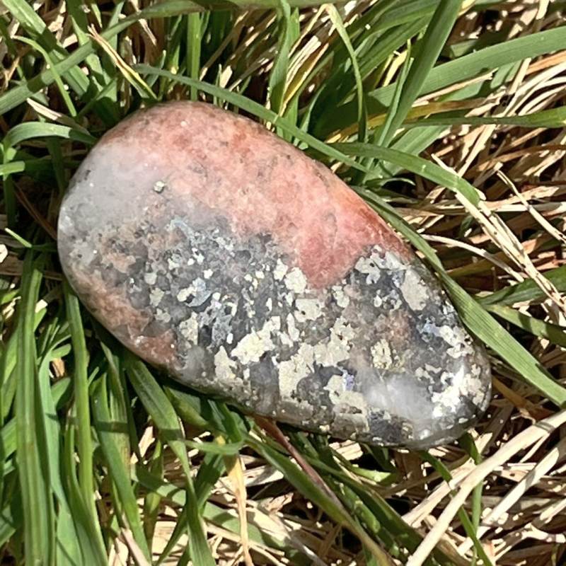 トリプライト・ワグネライト・ウィズ・ゴールデンパイライト・タンブル3