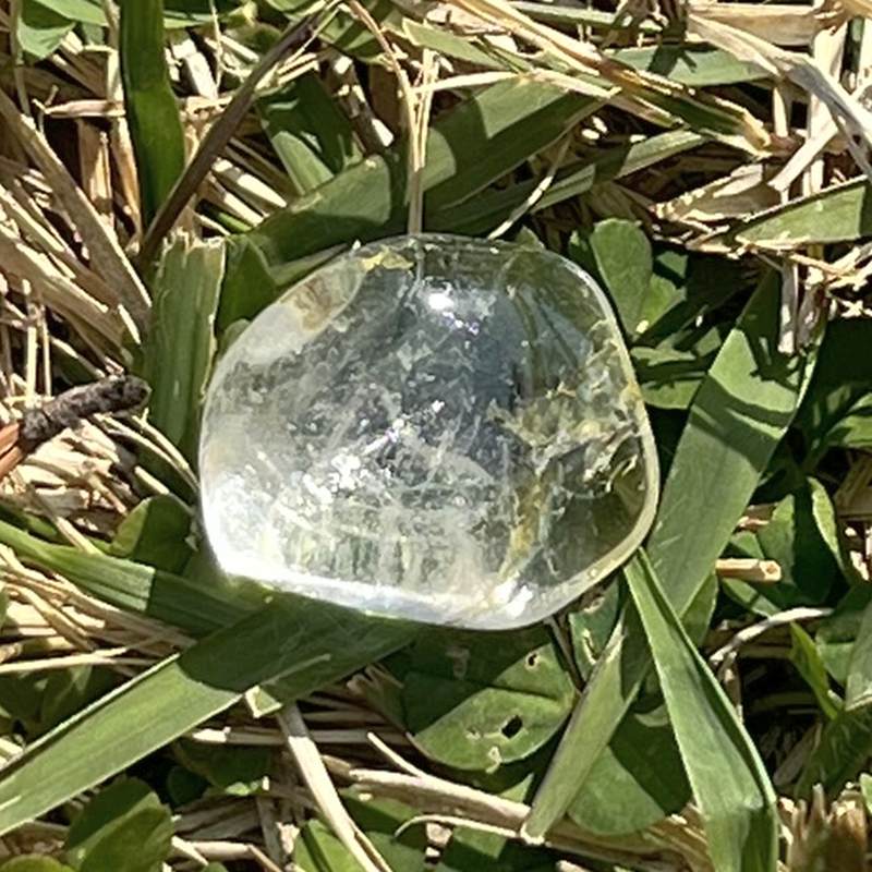 ブルートパーズ・ウィズ・ヘマタイト・タンブル2