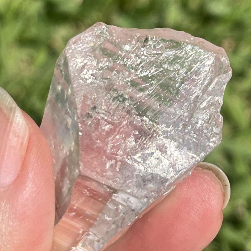 モンド・クォーツ・クリスタル（AAクオリティ/ファーストロット）12（リッジたくさん、アバンダンス）