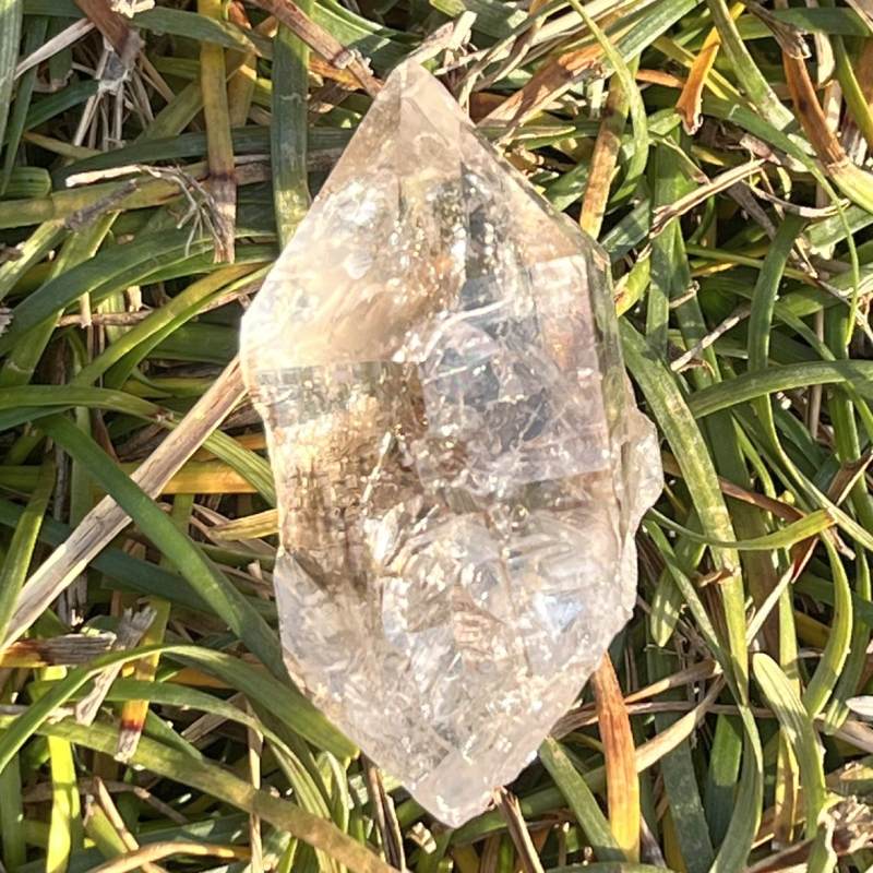 ブランドバーグ・クリスタル原石ポイント1（DT、エレスチャル、ウォーリアー、レインボウ）