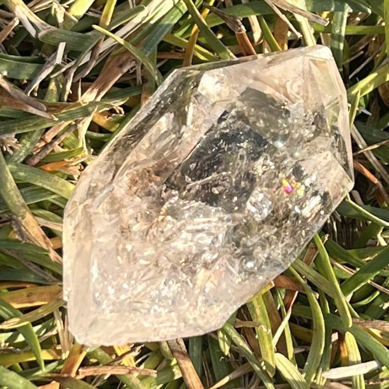 ブランドバーグ・クリスタル原石ポイント1（DT、エレスチャル、ウォーリアー、レインボウ）