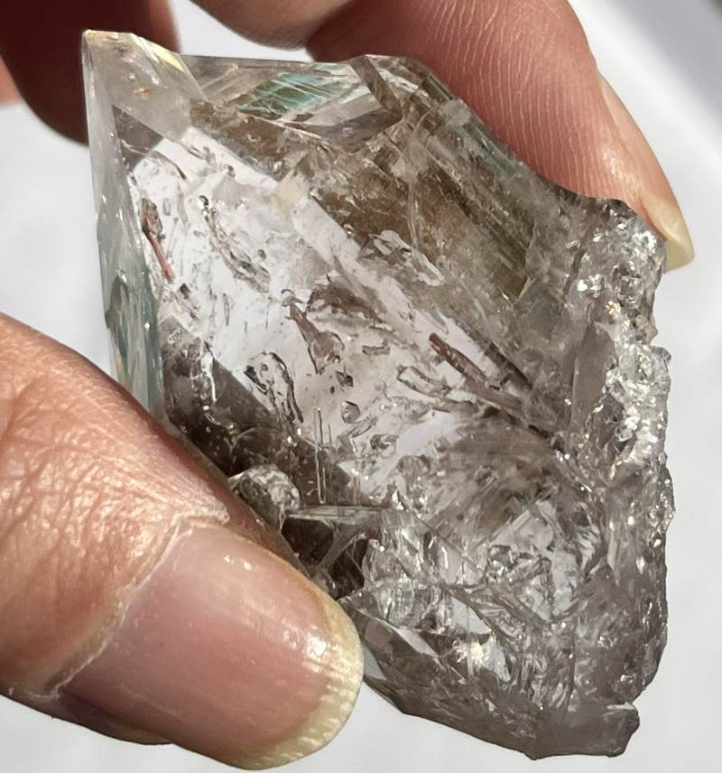 ブランドバーグ・クリスタル原石ポイント1（DT、エレスチャル、ウォーリアー、レインボウ）