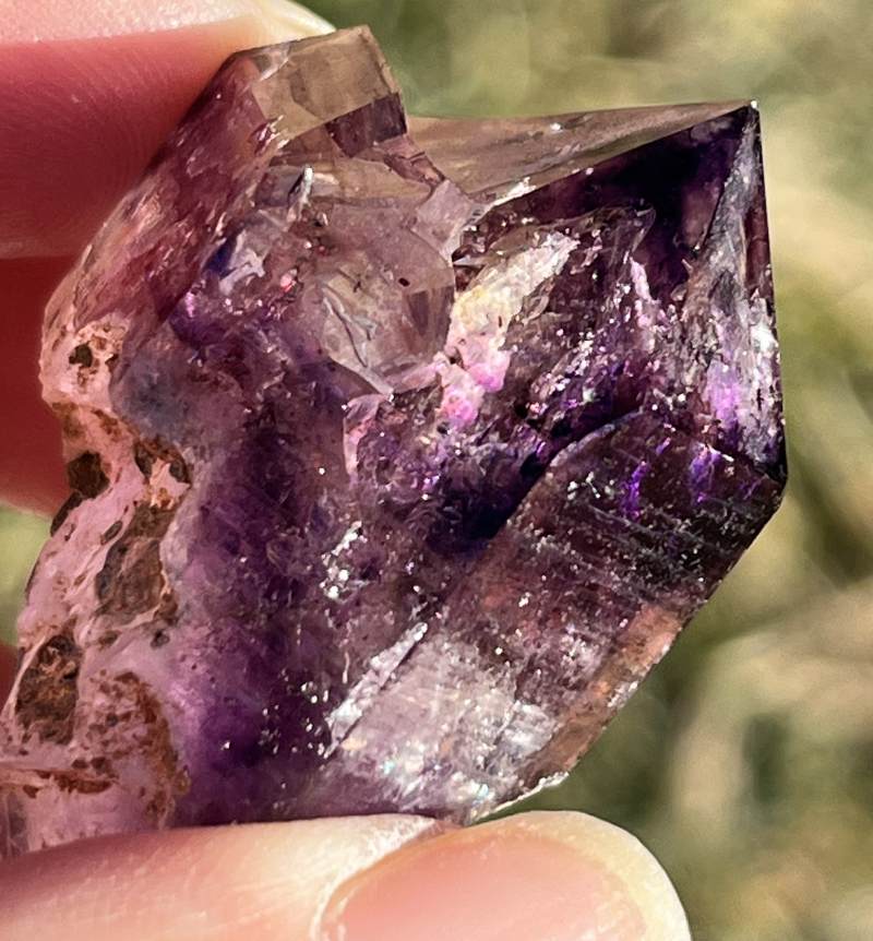 ブランドバーグ・アメシストクオーツ原石ポイント2