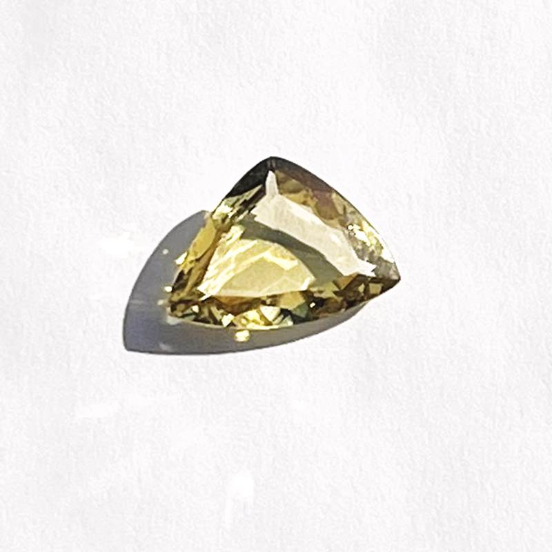 ナチュラル・イエローアパタイト・ルース（メロディ・ガレージセール）