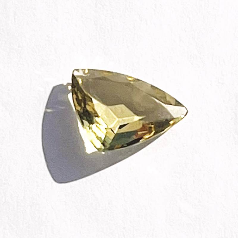 ナチュラル・イエローアパタイト・ルース（メロディ・ガレージセール）