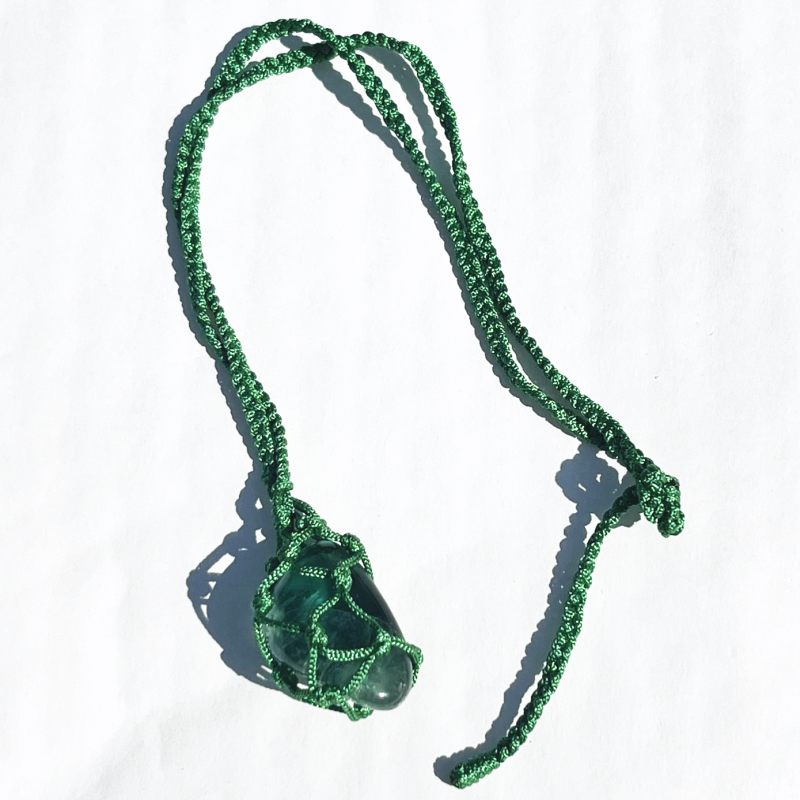 マクラメポーチネックレス