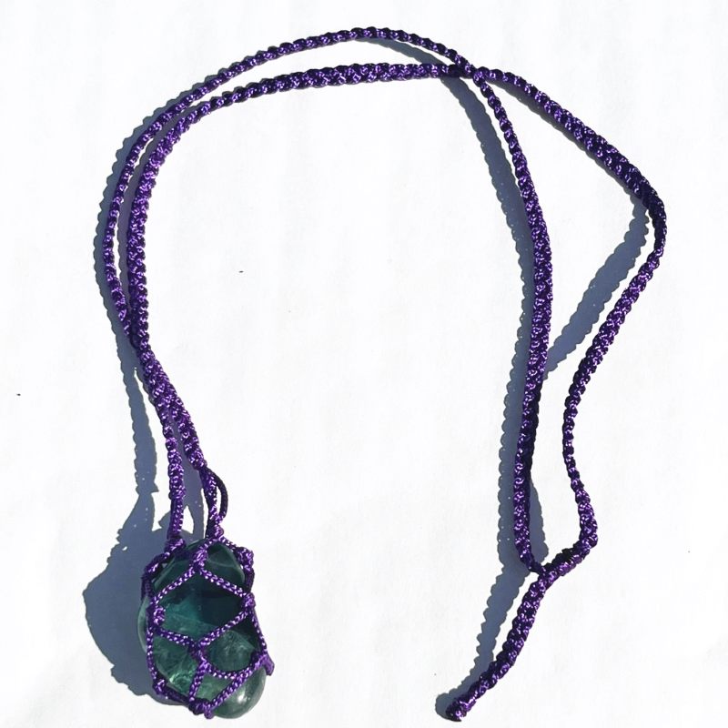 マクラメポーチネックレス