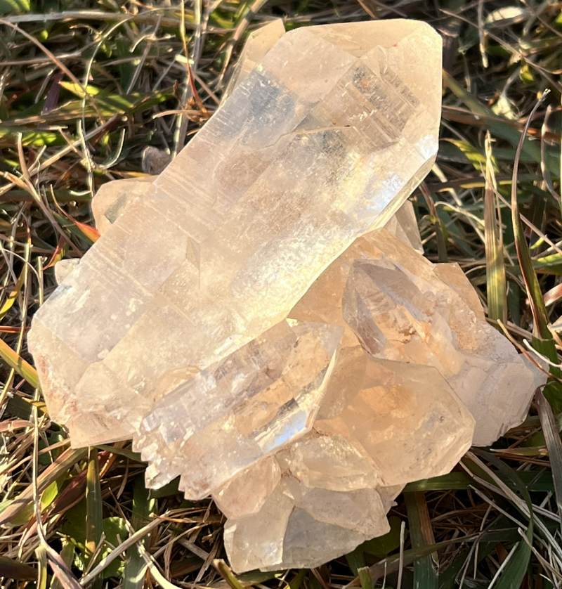 マニカランクォーツ原石（大）（レインボウ、DT）