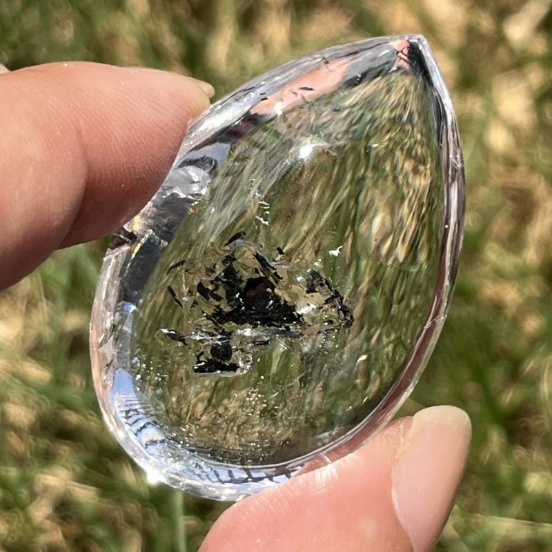 ムービングサンド・エンハイドロクォーツクリスタル（超超レア）