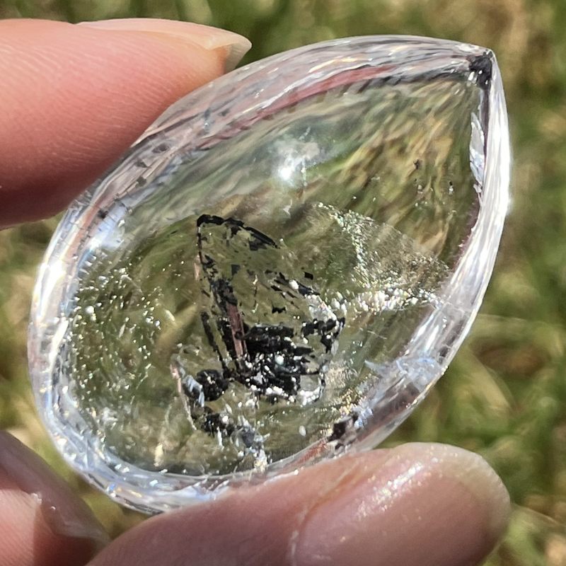 ムービングサンド・エンハイドロクォーツクリスタル（超超レア）