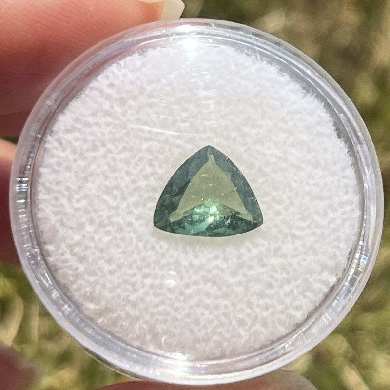 ブルーグリーン・アパタイト・ルース（メロディ・ガレージセール）1