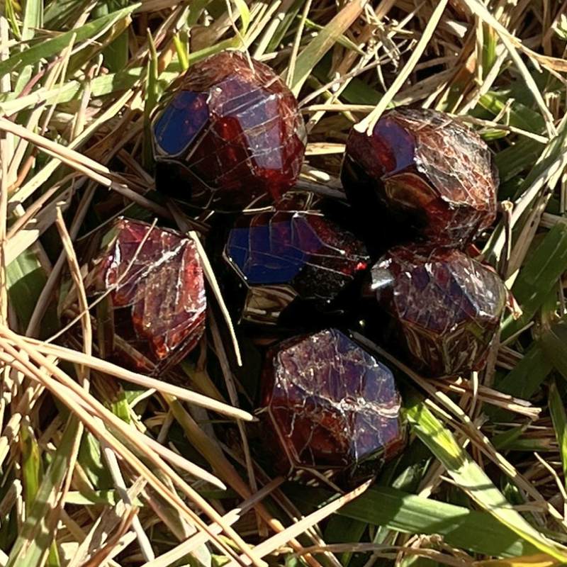 ドデカヘドロン・ガーネット