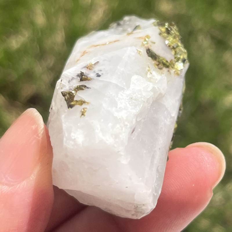 メッシーナクォーツ・ウィズ・エピドート(メロディ・コレクション）