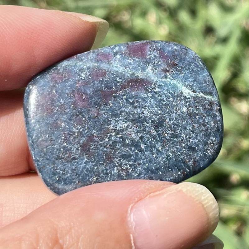 ルビー・イン・カイヤナイト・ルース５