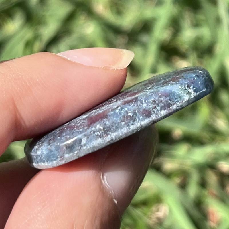 ルビー・イン・カイヤナイト・ルース５