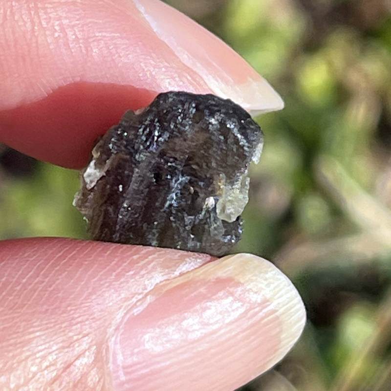 モルダバイト原石3