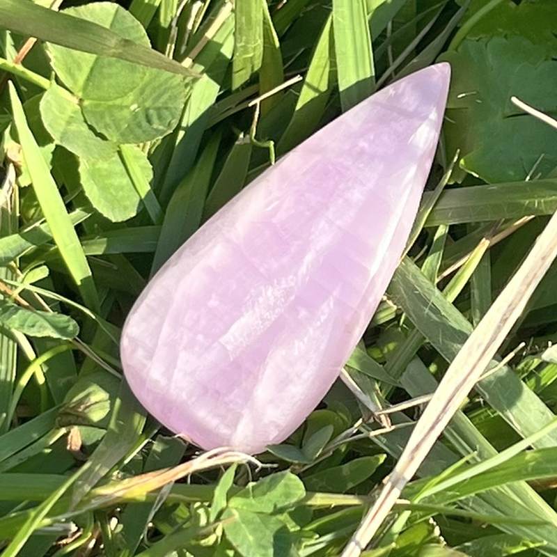 ラベンダー・クンツァイト・しずく型カボション6