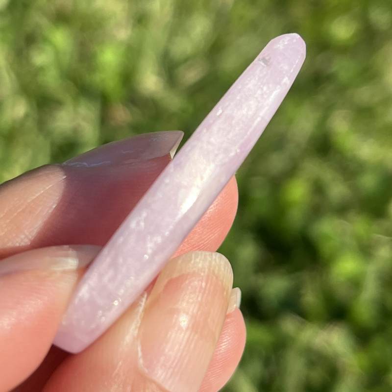 ラベンダー・クンツァイト・しずく型カボション6