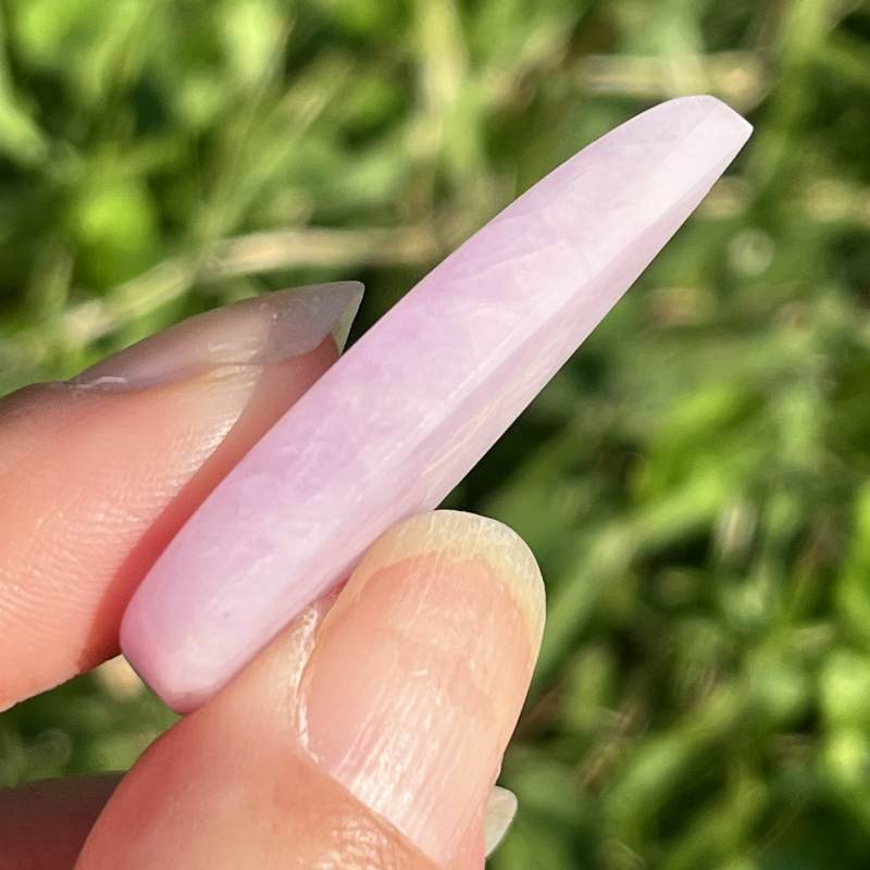 ラベンダー・クンツァイト・しずく型カボション7