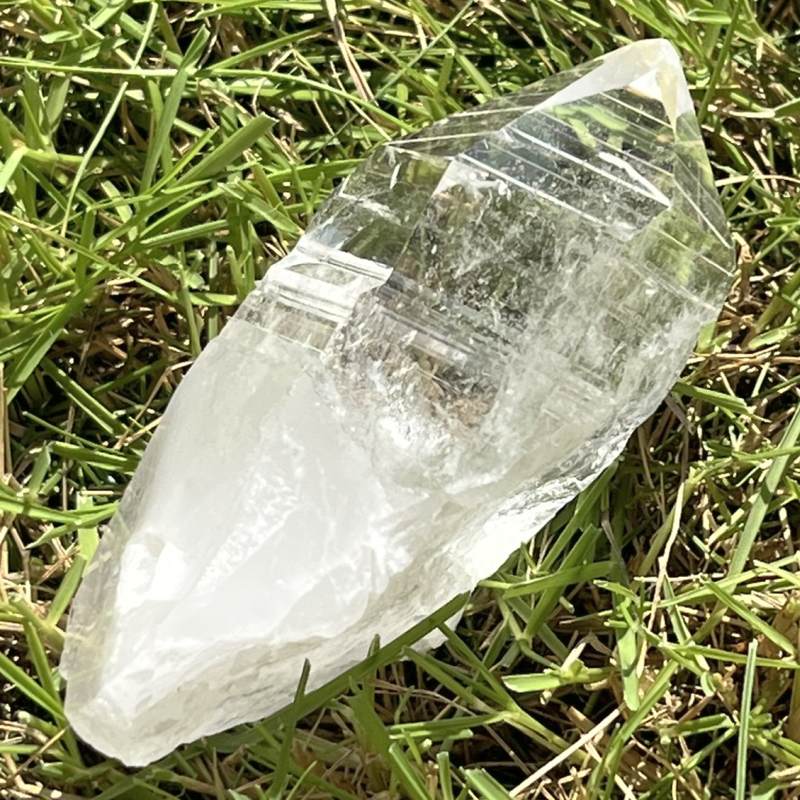 コロンビアレムリアン・原石ポイント（AAAAクオリティ）（レインボウ）