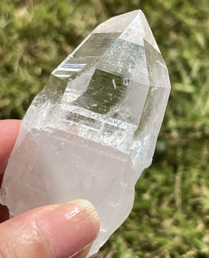 コロンビアレムリアン・原石ポイント（AAAAクオリティ）（レインボウ）