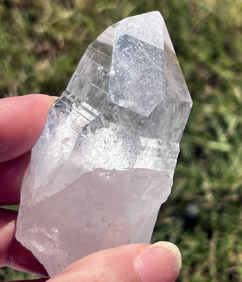 コロンビアレムリアン・原石ポイント（AAAAクオリティ）（レインボウ）