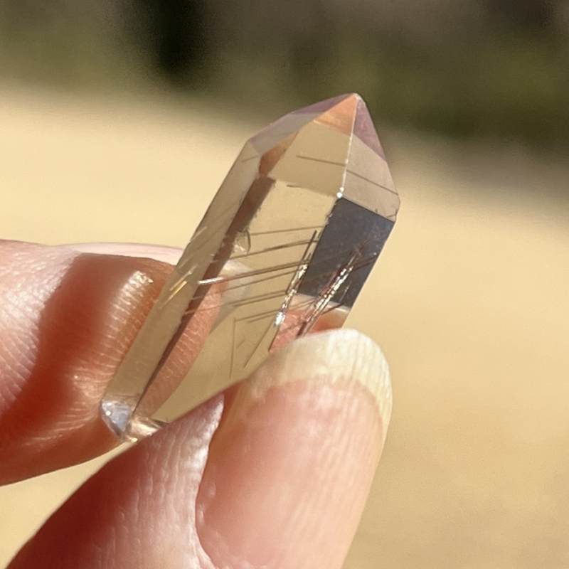 ルチルクォーツ・ポリッシュミニポイント1