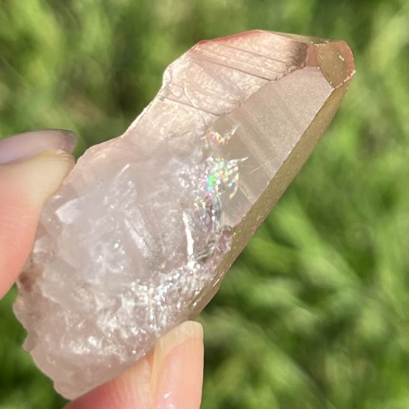 ピンク・レムリアンクォーツ8（レインボウ）