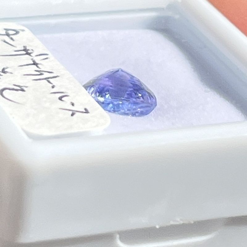 タンザナイト・ルース（非着色/希少！）（メロディ・ガレージセール）1