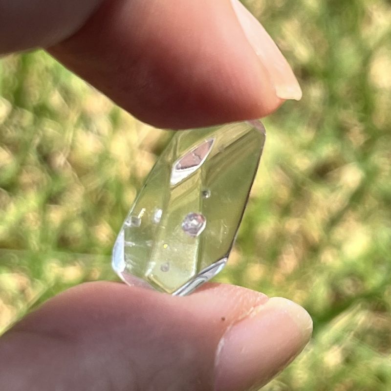 フローライト・イン・クオーツ・ルース（トップクオリティ）2