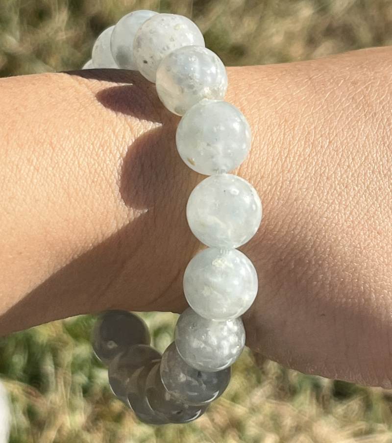 ゼリーフィッシュ・デュモルチェライトインクォーツ・ブレスレット（AAクオリティ）11mm